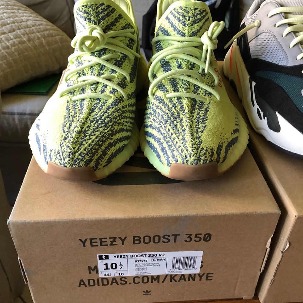 Yeezy boost v2 sz 10.5-11 - Picture 2 of 8